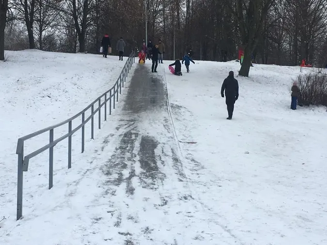 Зимовий парк імені 900-річчя у Луцьку (фото)