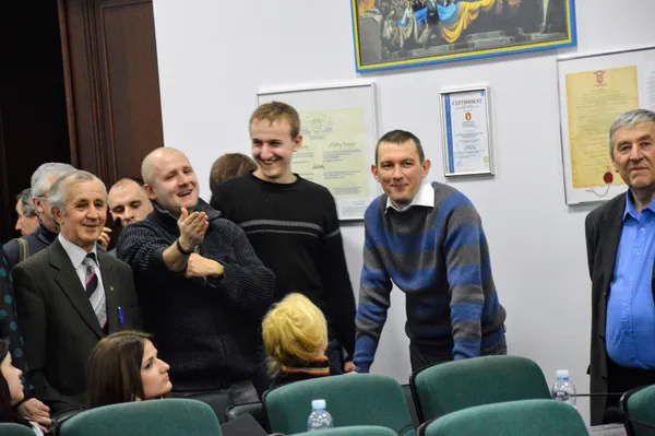 А журналістам від такої нестандартної сесії було весело