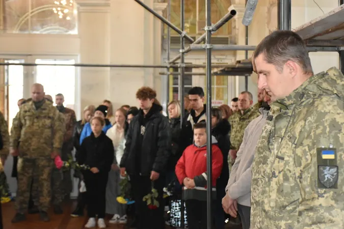 У Луцьку попрощалися із загиблим на Донеччині Максимом Баєвим (фото)