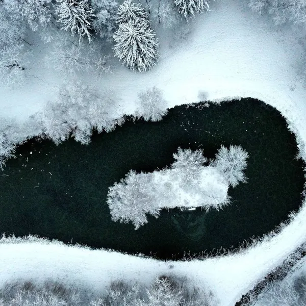 Крутезні фото засніженого Луцька з висоти
