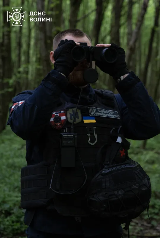 На Волині сапери «чистять» ліс від вибухонебезпечних предметів (фото)