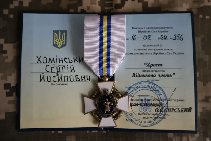 Пресофіцер 100-ої бригади отримав нагороду від Головнокомандувача