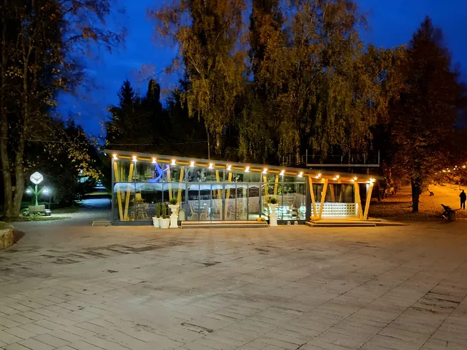 На межі ночі і світанку: показали чарівні світлини осіннього Луцька (фото