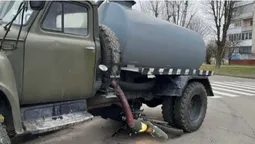 Смердюча ДТП: у Володимирі асенізатор наїхав на мотоцикл (відео)