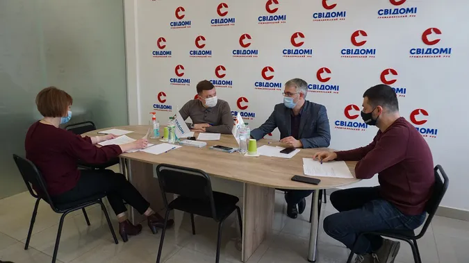Якщо говорити про самоізоляцію, люди дратуються, або Як Волині не потрапити до «червоної» зони