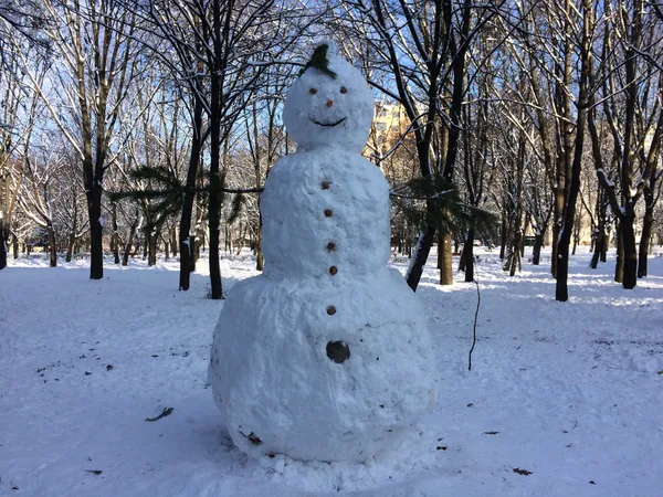 Снігова баба - велетень