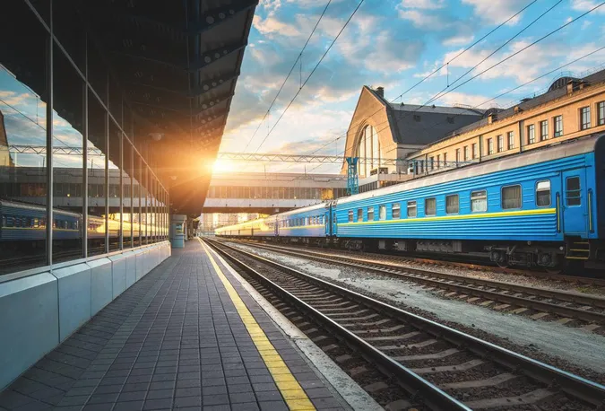 На період шкільних весняних канікул Укрзалізниця призначає додаткові поїзди