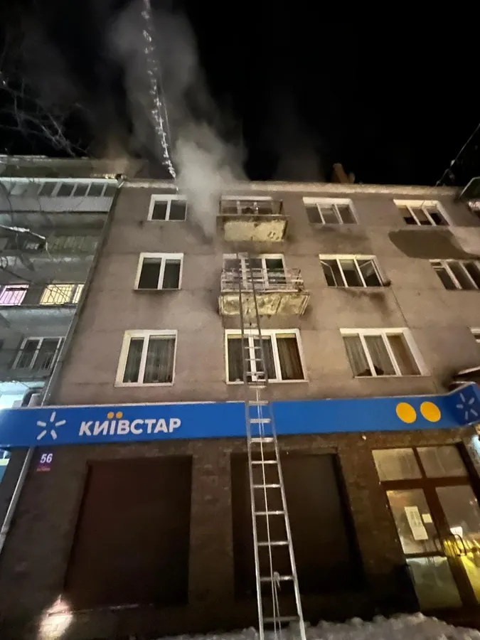 Повідомили деталі пожежі у центрі Луцька