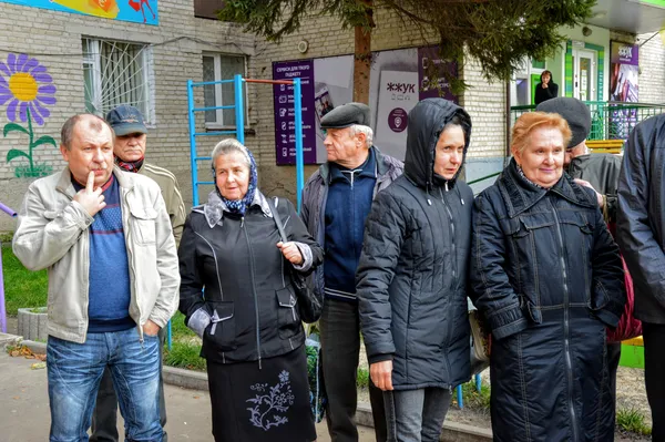 На зустріч зібралося чимало мешканців гуртожитку