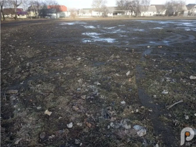 У Ратному дрифтери знищили футбольне поле біля парку відпочинку (фото)