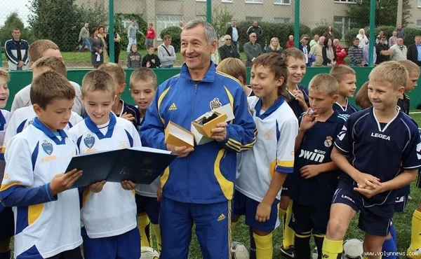 Забирають майбутнє у дітей: луцький ФК «Адреналін» може лишитись без футбольного поля  (фото)