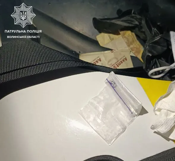 За вихідні патрульні спіймали чотирьох волинян з наркотиками (фото)