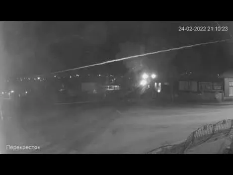 Українські військові підірвали міст на Харківщині, щоб не пропустити ворога (відео)