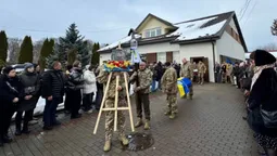 Назавжди 28: у Нововолинську попрощалися з воїном Андрієм Гоциком (фото)