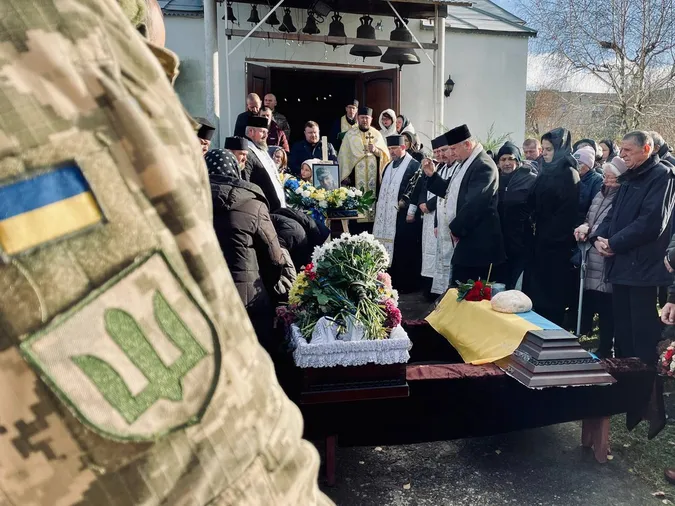 Назавжди 45: у Нововолинську провели в останню дорогу Євгена Сороку