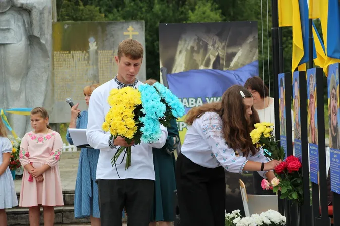 У громаді на Волині відкрили Алею Пам’яті та Слави полеглих захисників (фото)