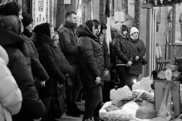 Під білою пеленою снігу: у Володимирі провели в останню дорогу двох полеглих Героїв (фото)