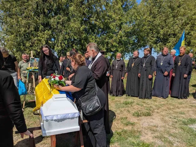 На Волині попрощалися з воїном Миколою Кузнєчихіним