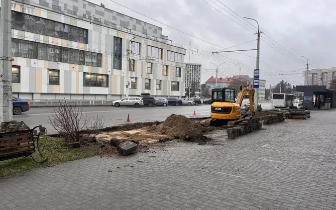У Луцьку навпроти РЦ «Промінь» з’явиться нова парковка