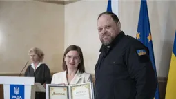 Доцентка волинського вишу отримала відзнаку від Верховної Ради (фото)