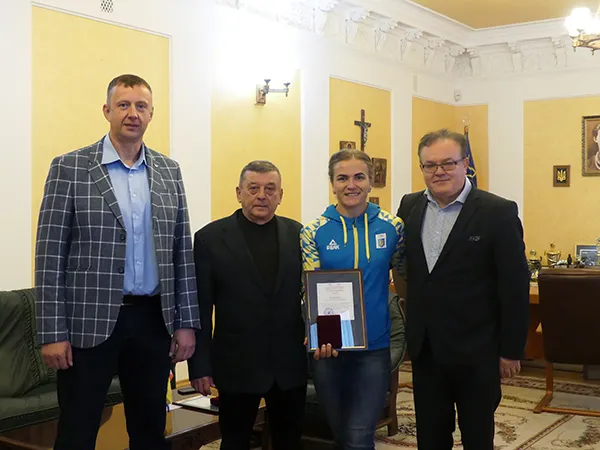 Волинська метальниця отримала найвищу відзнаку СНУ (фото)