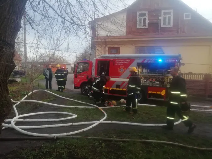 Попередня причина – цигарка: подробиці смертельної пожежі в Луцьку (фото)