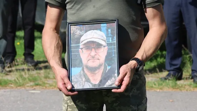 На Волині провели в останню путь полеглого на Сумщині воїна Сергія Конончука (фото)