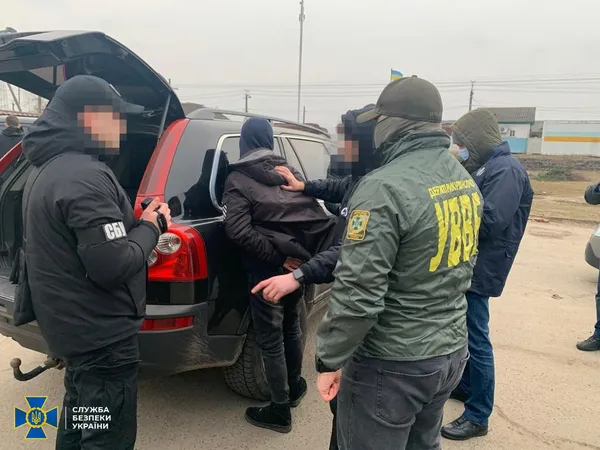 На Волині інспектор прикордонної служби погорів на хабарі (фото)