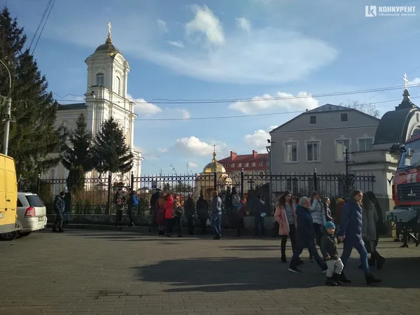 Пожежні біля собору: що трапилося у центрі Луцька (фото)