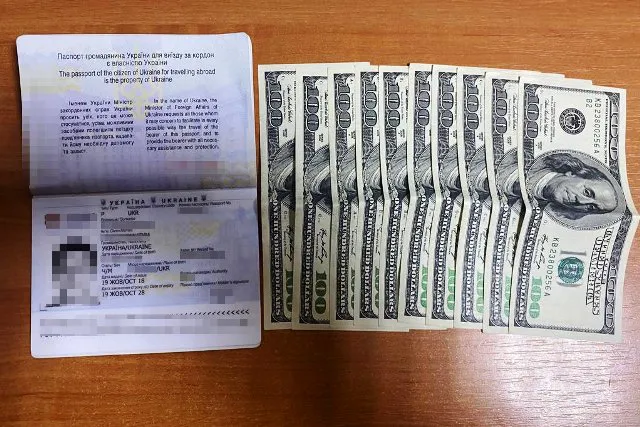 На «Устилузі» «ухилянт» намагався підкупити прикордонника за 1000 доларів