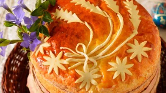 Такими квітами і колосками також часто прикрашають коровай - обрядовий хліб