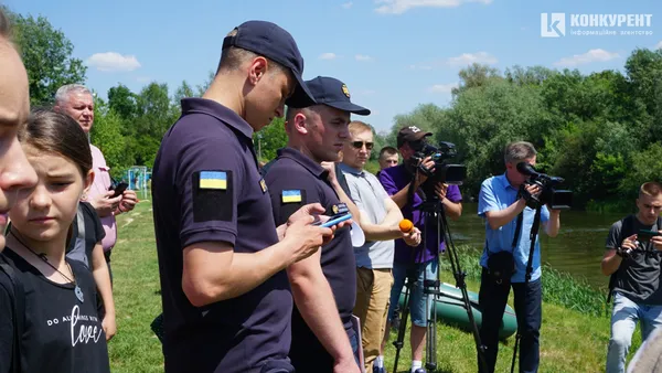 Рятувальники у Луцьку нагадали, як вижити у воді (фото)