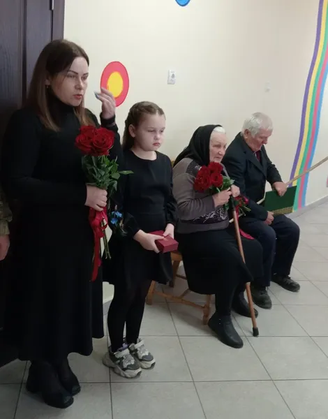 На Волині матері та доньці загиблого Героя вручили орден «За мужність» (фото)