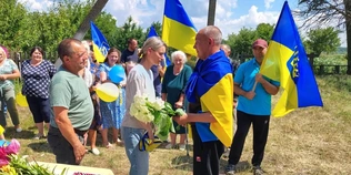 Додому після чотирьох років полону: на Волині зустріли звільненого Захисника (фото)