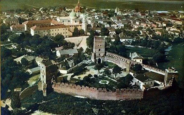Луцький замок на листівках столітньої давності (фото)