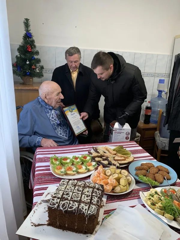 104 роки мудрості: у Любомлі привітали найстарішого волинянина