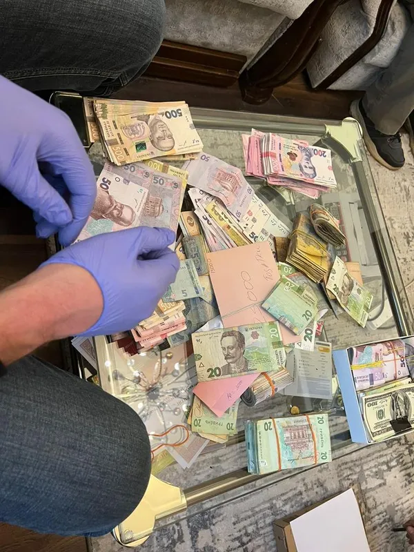 $ 4,5 тисячі з особи: волиняни зі спільниками організували канал втечі ухилянтів за кордон (фото)