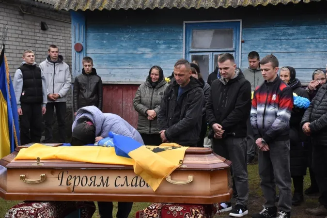 На Волині попрощалися із загиблим захисником Ігорем Пархомюком (фото)