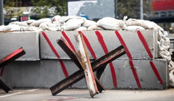 У Києві з блокпостів крадуть протитанкові їжаки, – голова РДА (відео)