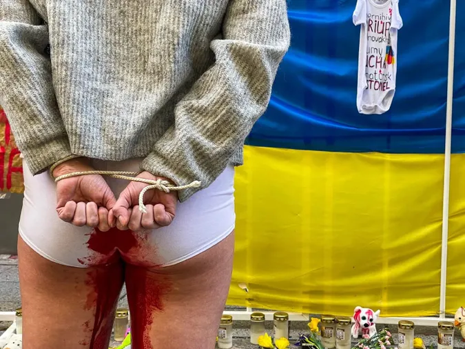 В Естонії жінки влаштували акцію проти зґвалтувань українок окупантами (фото)