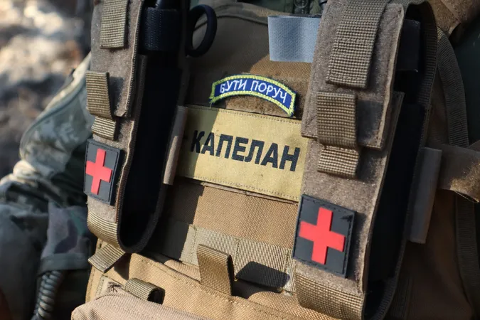 День капелана: волинські воїни зворушливо привітали душпастирів (фото)