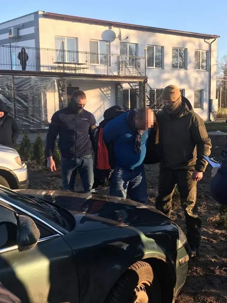 На Волині начальника районної поліції затримали на хабарі (фото, оновлено)