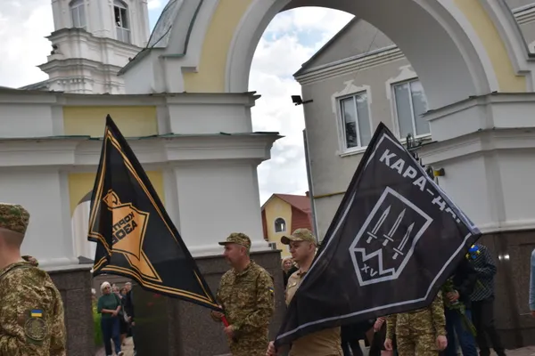 У Луцьку попрощались із Героями Андрієм Кравчуком та Романом Смалем (фото)