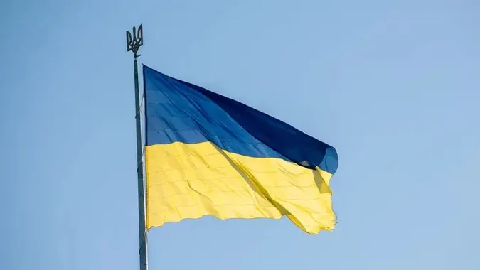 Які ще держави, окрім України, мають синьо-жовті стяги