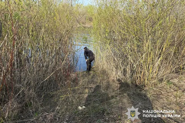 «Основна версія – утоплення»: на Рівненщині сьому добу шукають 4-річного Дмитрика (фото)