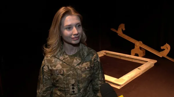 «У пошуках Афіни»: у Луцьку покажуть виставу за історією мами експолоненого морпіха (відео)