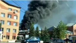 Під москвою на заводі, де виробляють військову оптику, горів склад (відео)