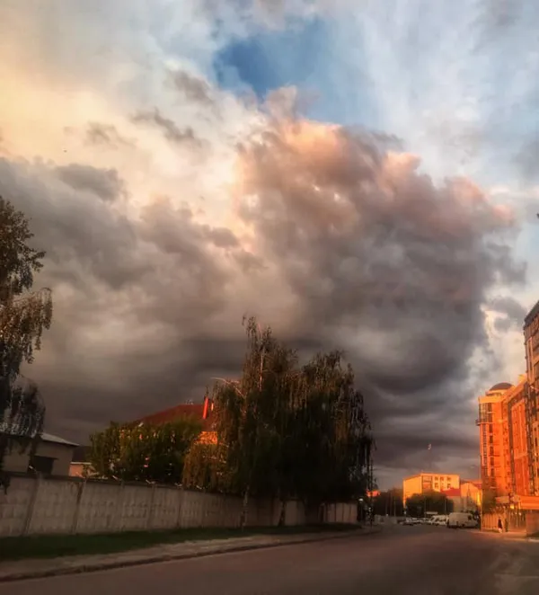 Луцьк перед грозою: 20 неймовірних фотографій із соцмереж