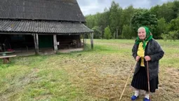 Остання на хуторі: 91-річна волинянка сама возить воду та порається на городі (фото)