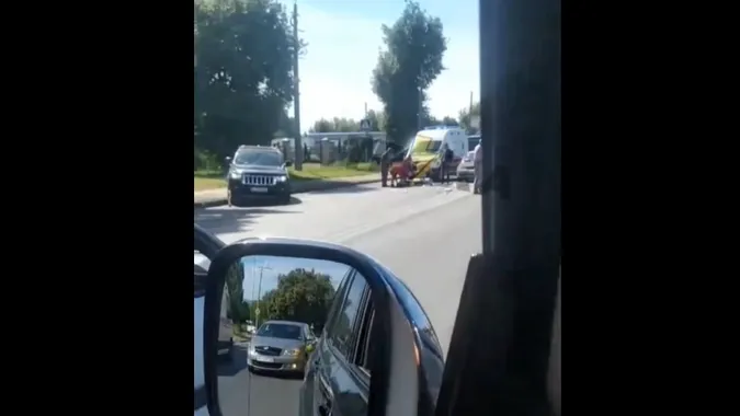 У Луцьку водій збив жінку на пішохідному переході (відео)